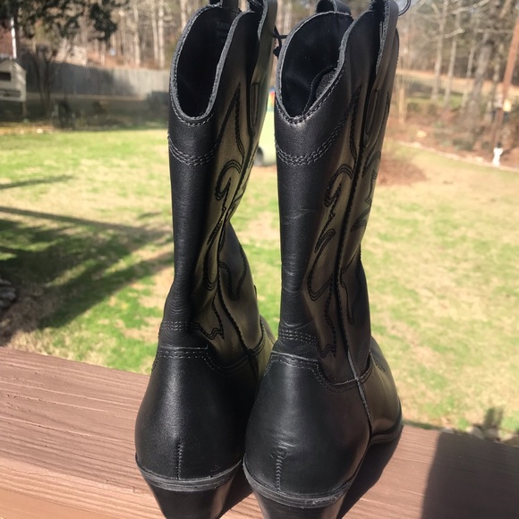 Sizes 7 & 8. Steve Madden black genuine leather cowboy boots. New in box. - Picture 5 of 11